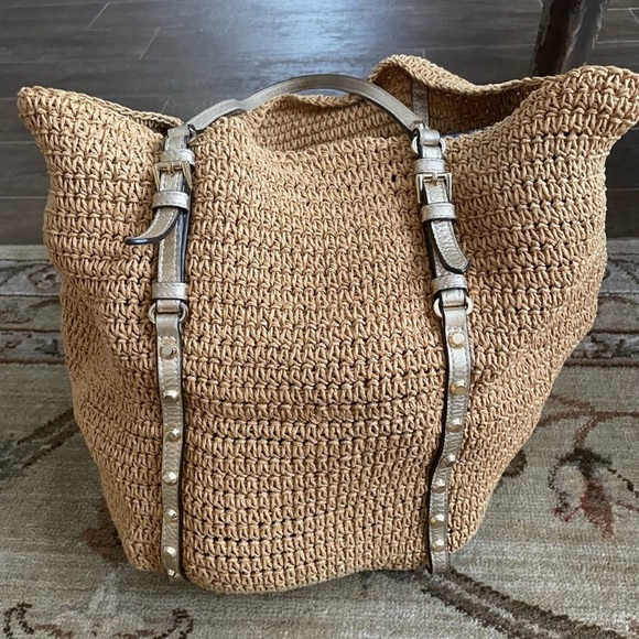 Michael Kors Straw Tote Bag with Metallic Gold Straps - Picture 11 of 12